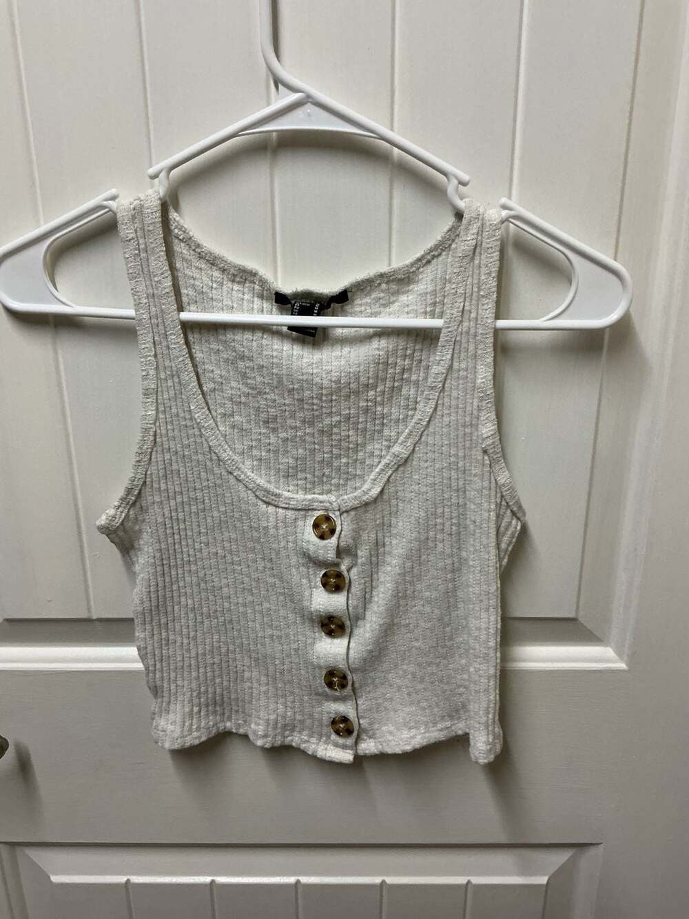 Forever 21 Ribbed Button-Front Crop Tank Top Size M